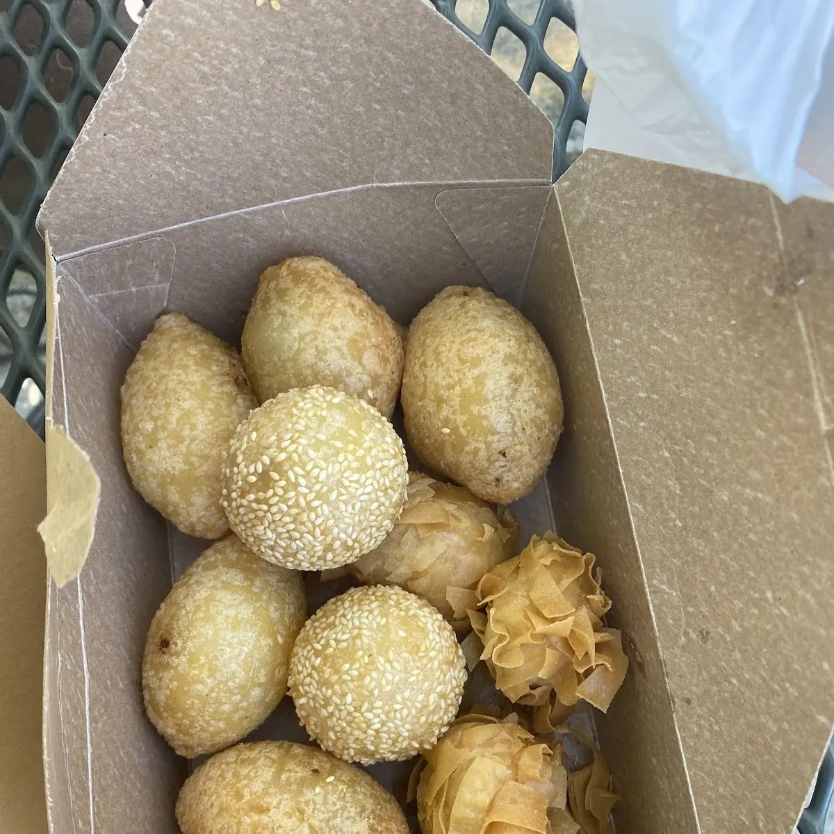 Fried Sesame Ball Red Bean 香麻煎堆